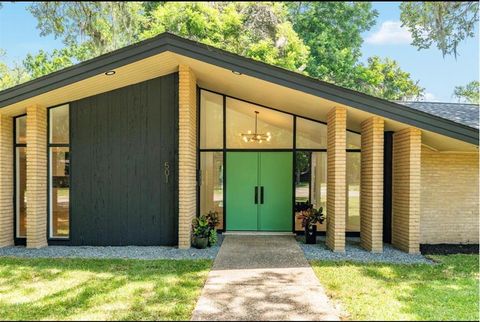 A home in Lake Jackson