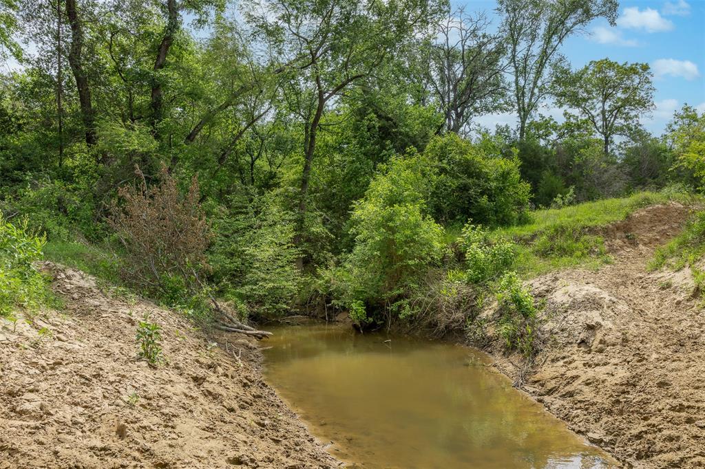 +/-1600 AC Fm 979, Franklin, Texas image 6