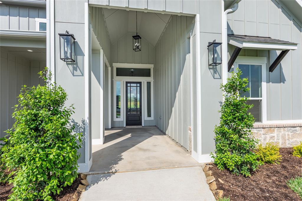1437 Bluebonnet Ridge Drive, Chappell Hill, Texas image 4