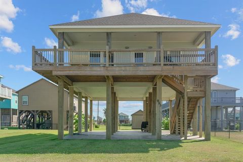 A home in Crystal Beach