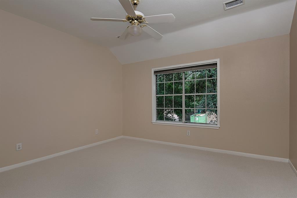114 S Mill Trace Drive, The Woodlands, Texas image 19