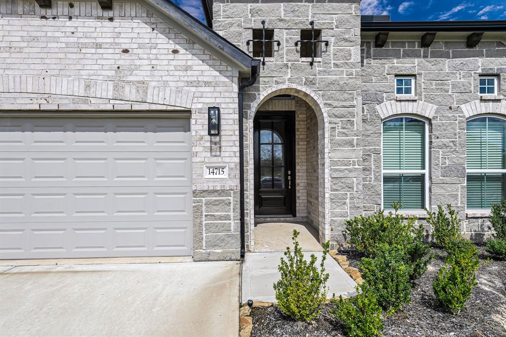 14715 Poplar Lake Trail