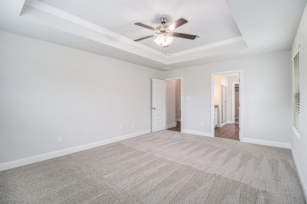 4329 Leslies Way Way, Dickinson, Texas image 11