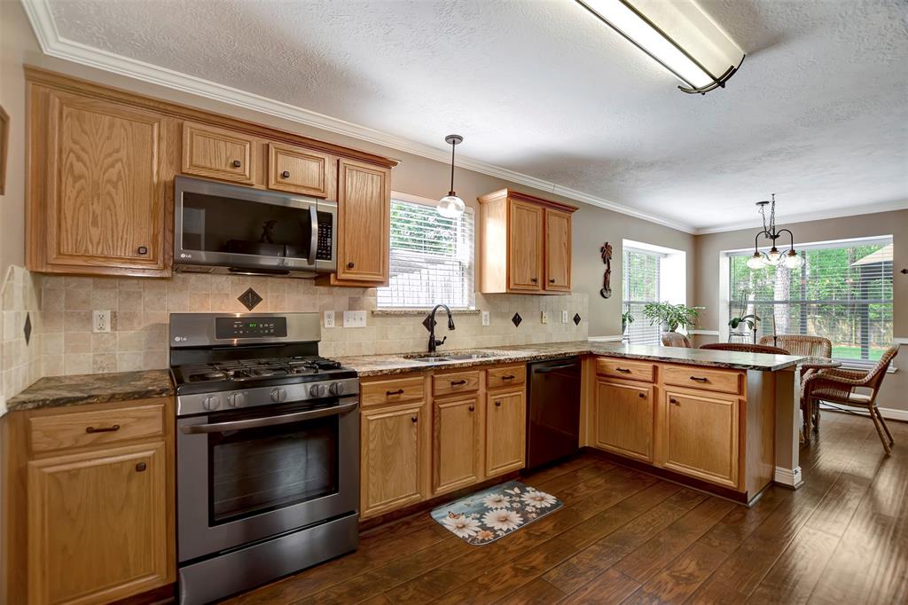 1003 Carson Drive, Magnolia, Texas image 17