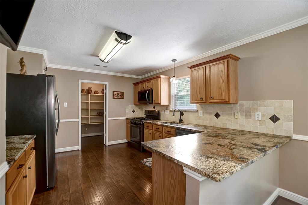 1003 Carson Drive, Magnolia, Texas image 19