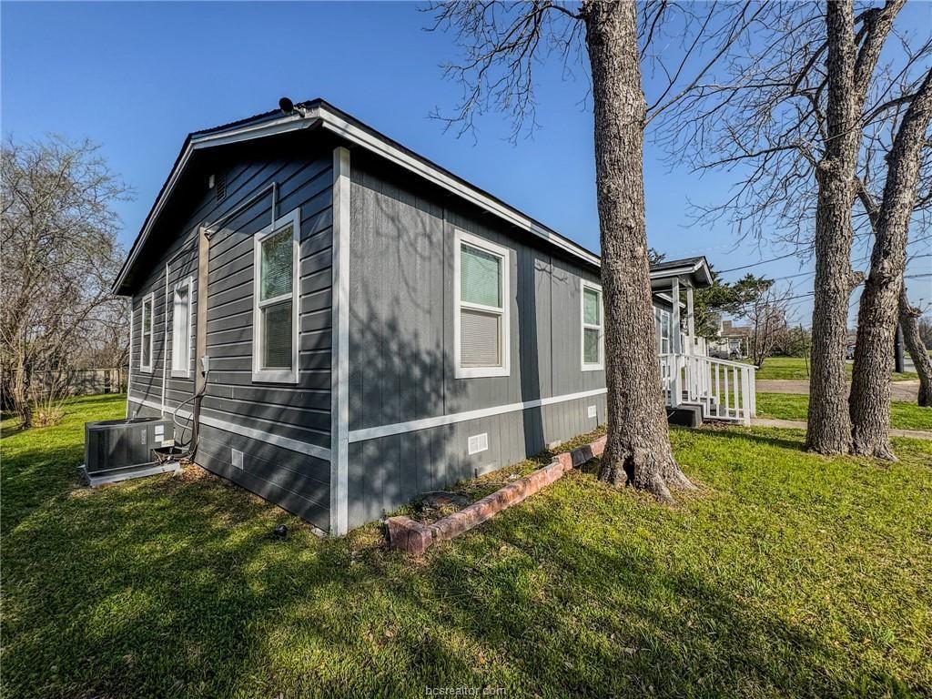 1000 W 17th Street, Bryan, Texas image 15