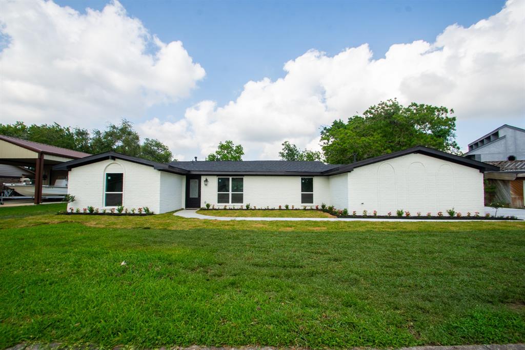 18211 Kings Row, Webster, Texas image 1