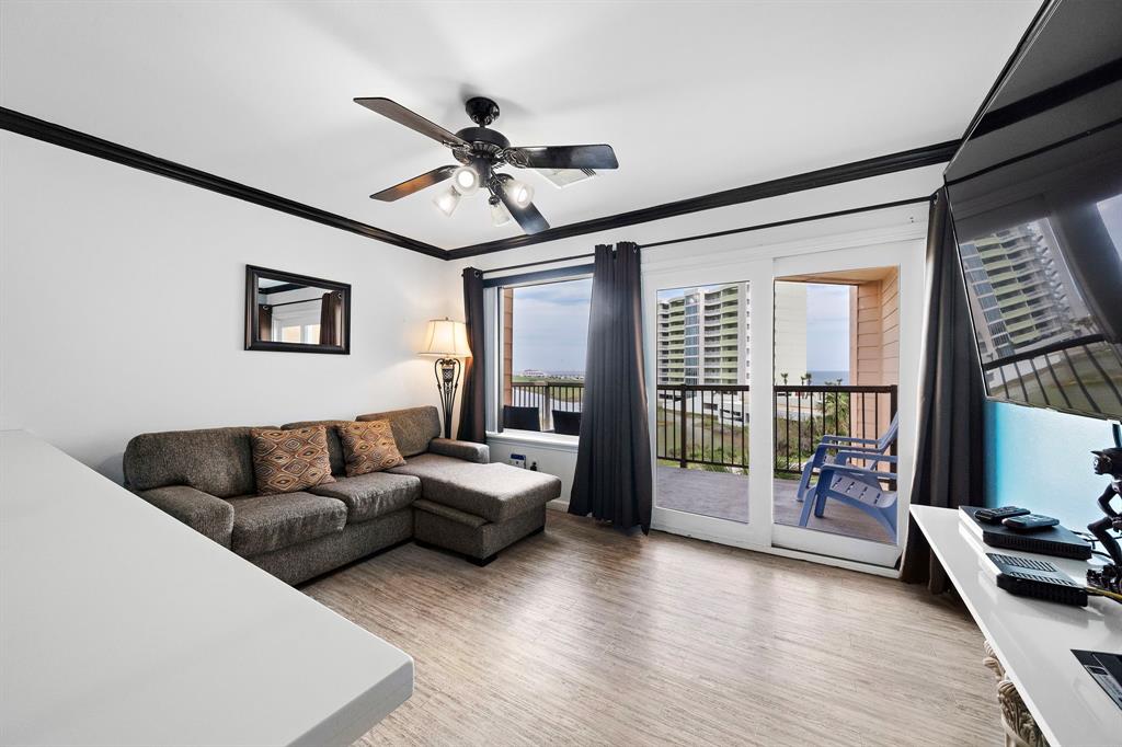 9520 Seawall Boulevard #332, Galveston, Texas image 15