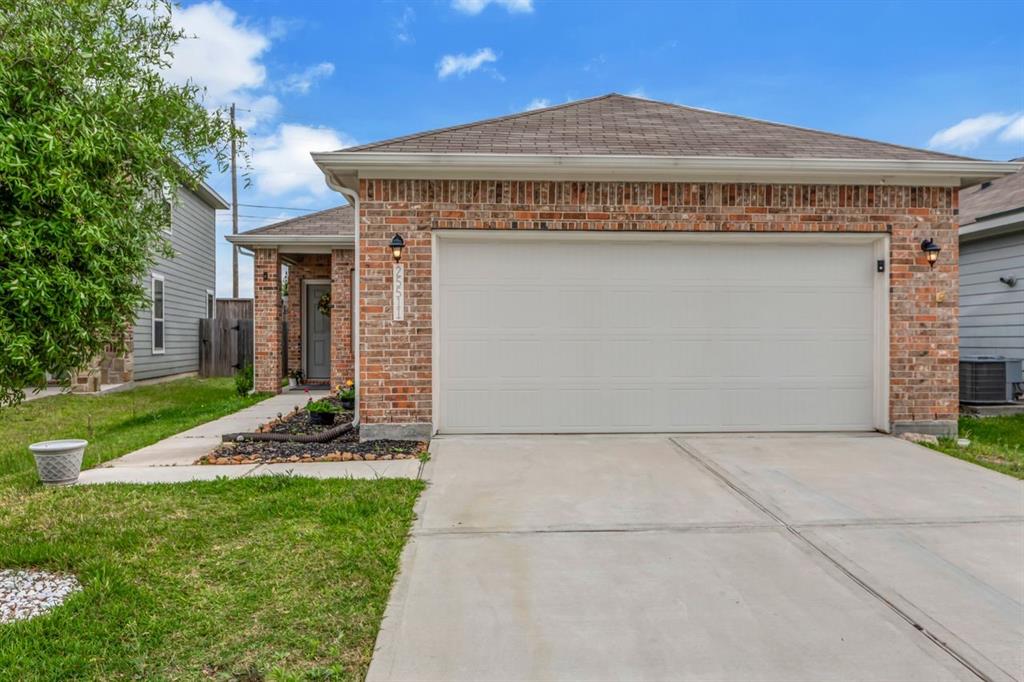 25511 Valverdant Court, Porter, Texas image 1