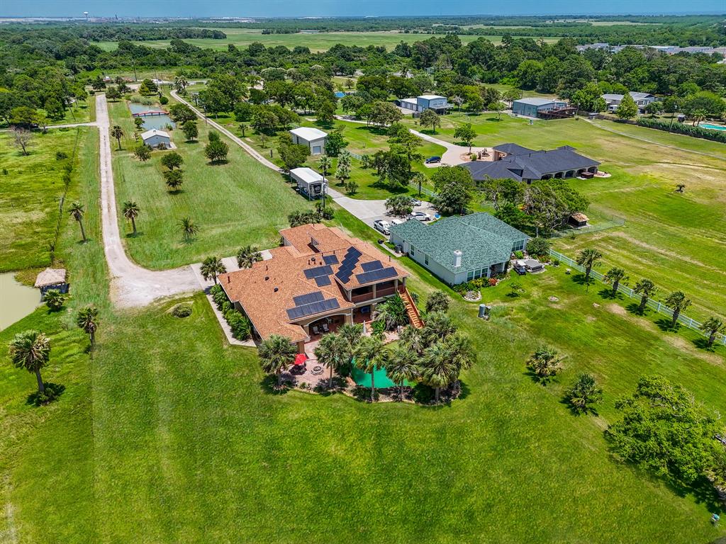 6680 Tri City Beach Road, Beach City, Texas image 4