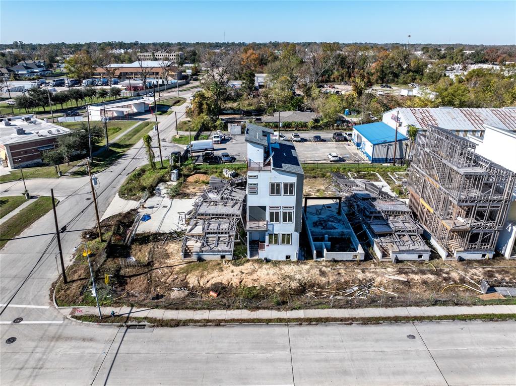 302B,D,C,F,G,H,I W Hamilton Street B-I