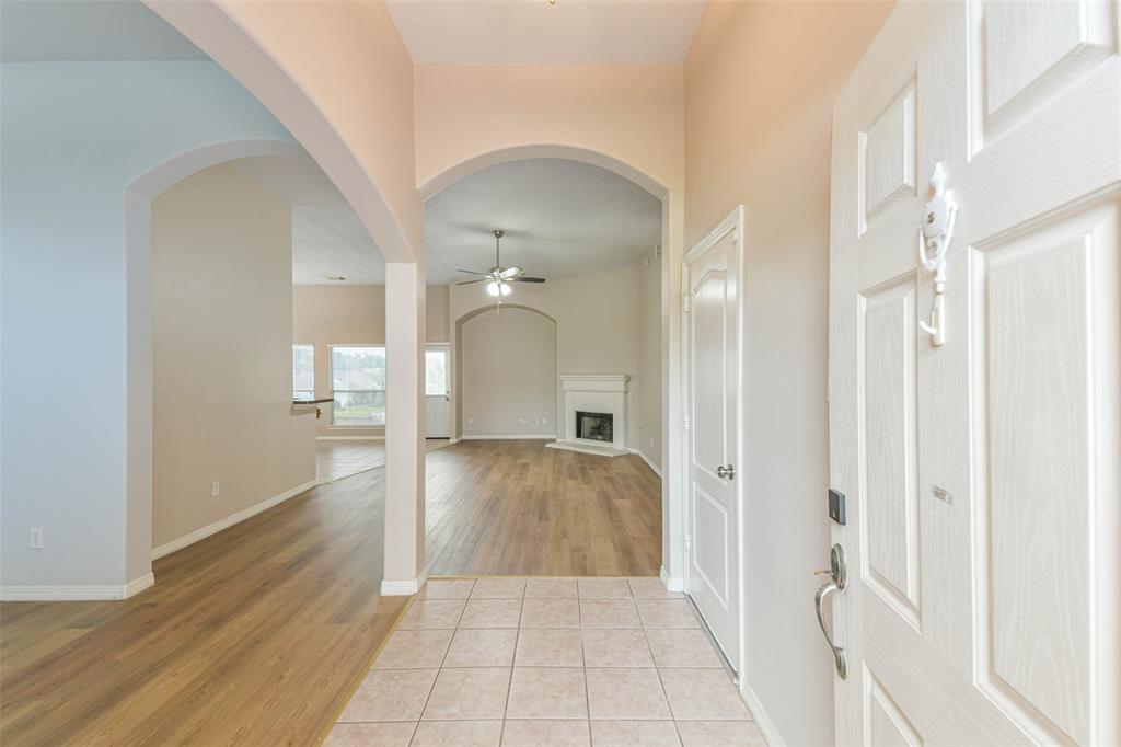 2212 Highland Crossing Drive