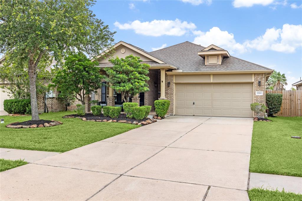 2304 Cantabria Ln Lane