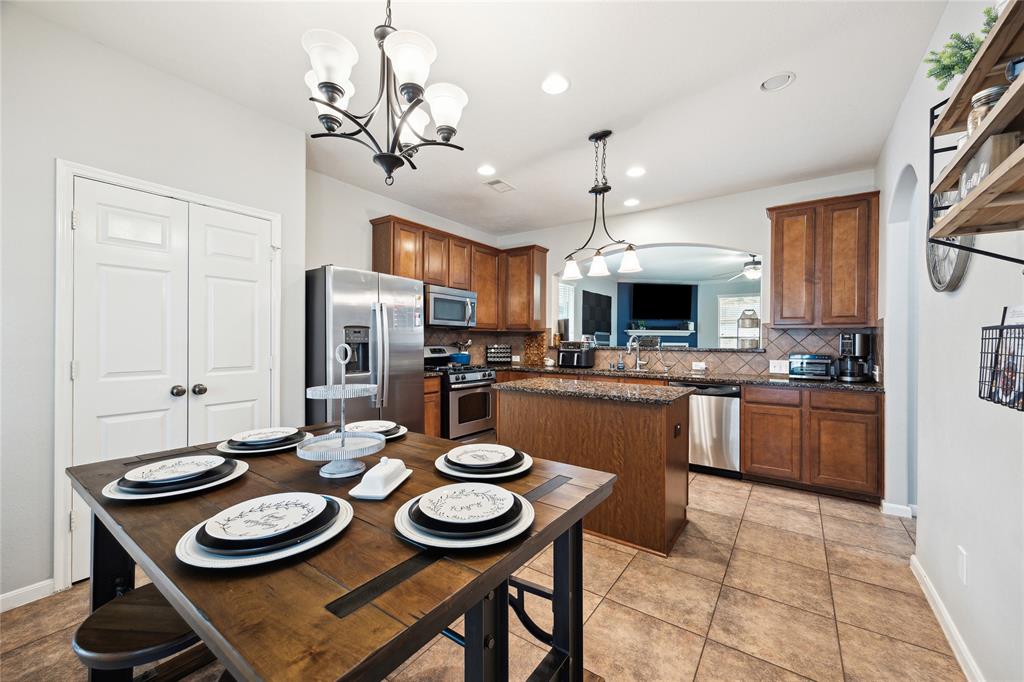 2304 Cantabria Ln Lane, League City, Texas image 8