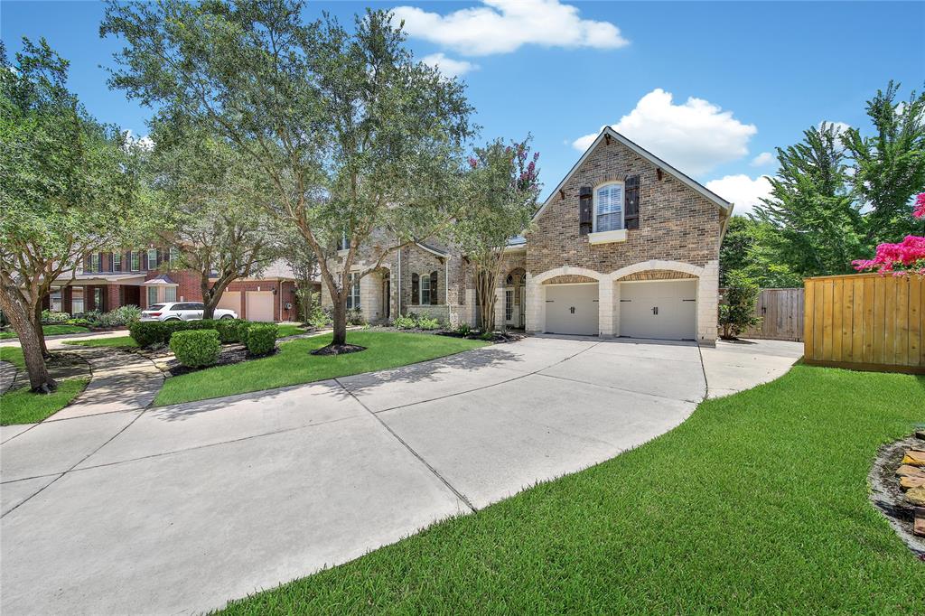 23815 Enchanted Crossing