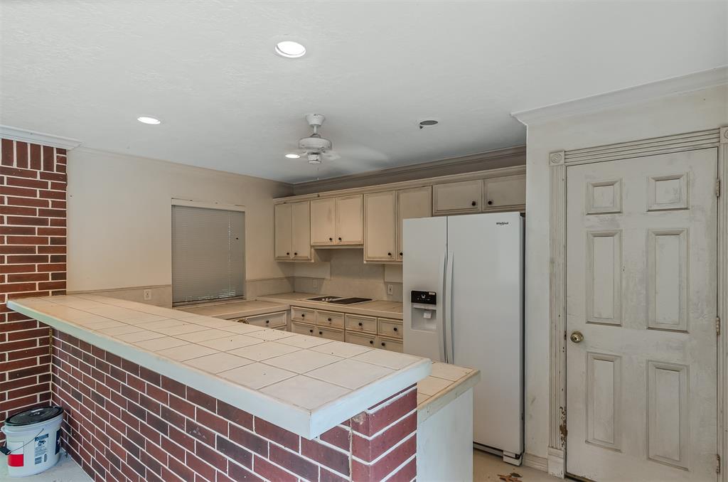 22222 Holly Creek Trail, Tomball, Texas image 46