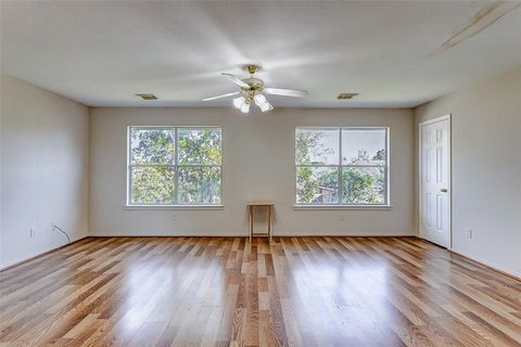 A home in Pearland