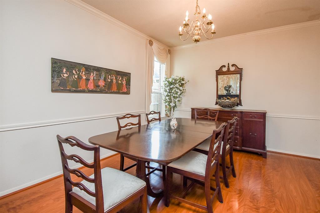 9706 Garden Row Drive, Sugar Land, Texas image 12