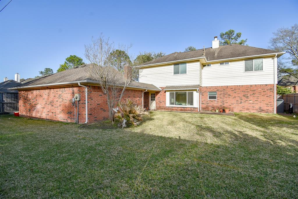 9706 Garden Row Drive, Sugar Land, Texas image 32
