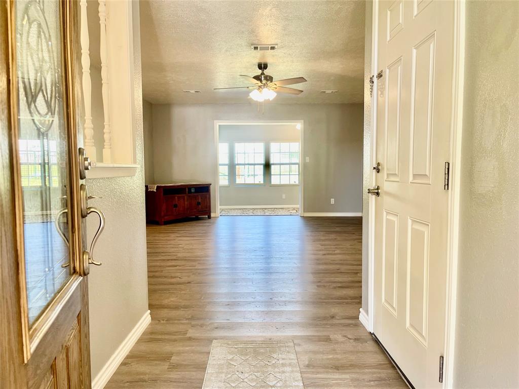 268 Lake Drive, Onalaska, Texas image 2