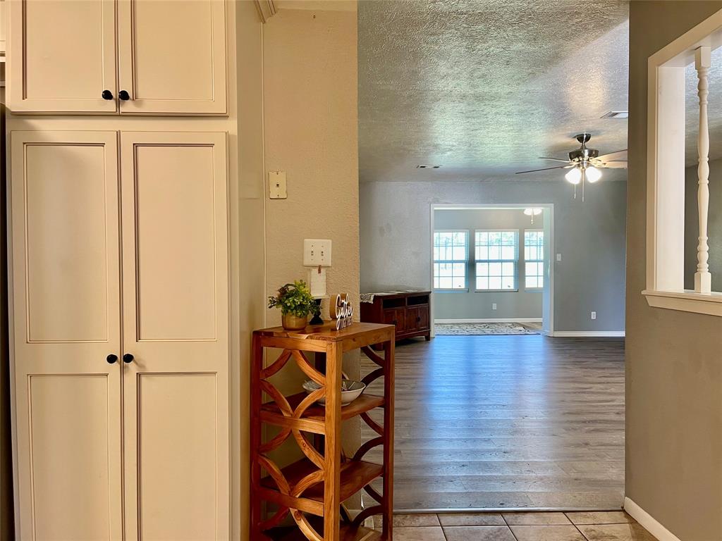 268 Lake Drive, Onalaska, Texas image 6