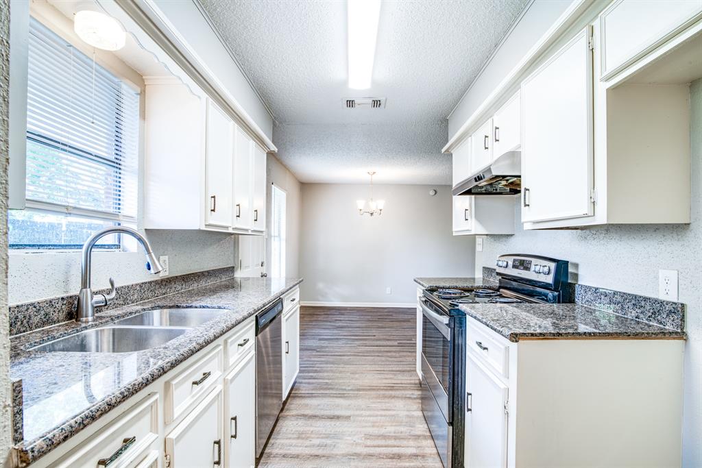 828 Noreda Street, Angleton, Texas image 14