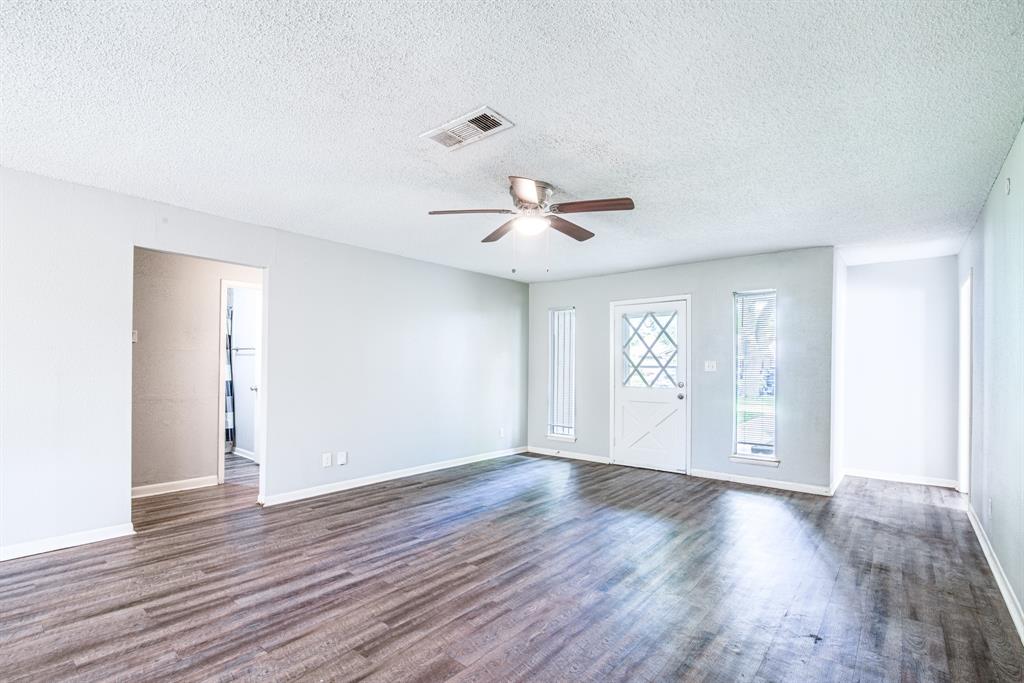 828 Noreda Street, Angleton, Texas image 6