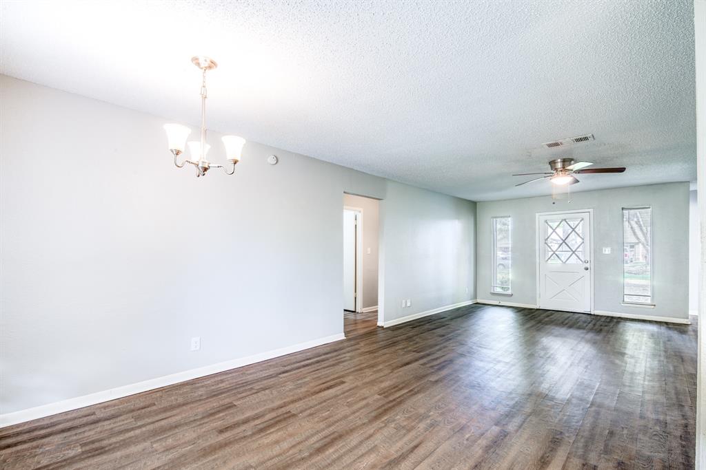 828 Noreda Street, Angleton, Texas image 8