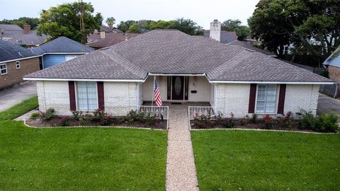 Single Family Residence in Galveston TX 5 Colony Park Circle Cir.jpg