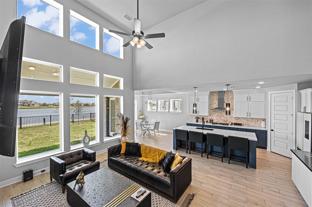 3002 Secret Lagoon Lane, Texas City, Texas image 13
