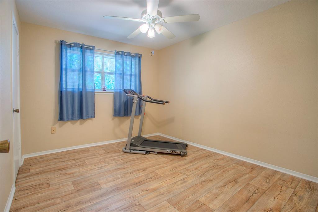 199 Broadmoor Drive, Huntsville, Texas image 26