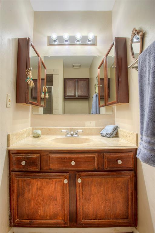 199 Broadmoor Drive, Huntsville, Texas image 24