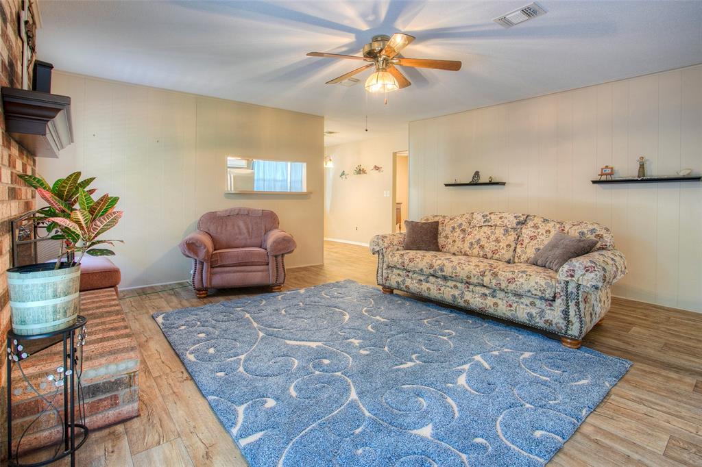 199 Broadmoor Drive, Huntsville, Texas image 10