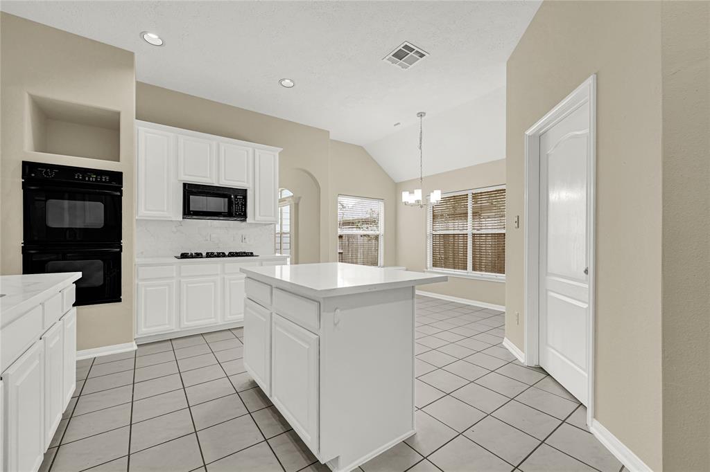 2723 Kimbleton Court, Houston, Texas image 10