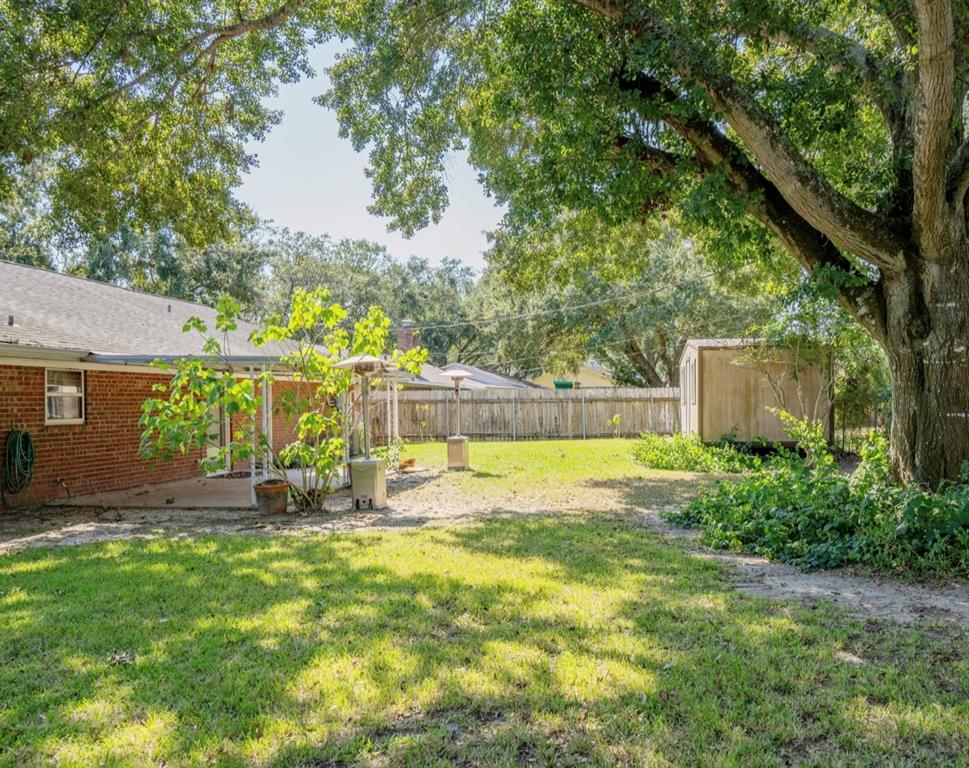 2709 Del Monte Avenue, Bay City, Texas image 19