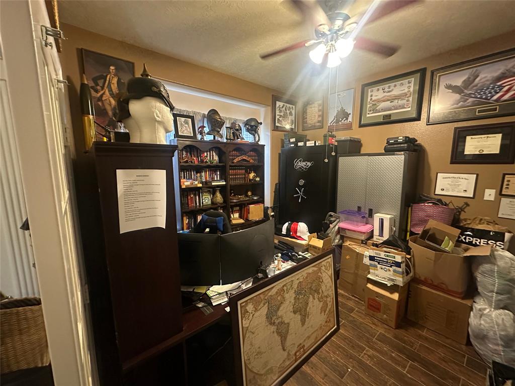 1107 Barkly Court