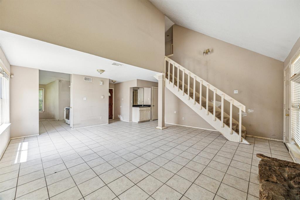 10110 Appleridge Drive, Houston, Texas image 2
