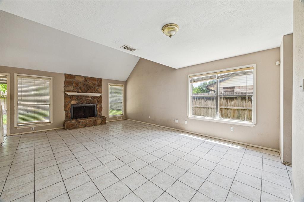 10110 Appleridge Drive, Houston, Texas image 3