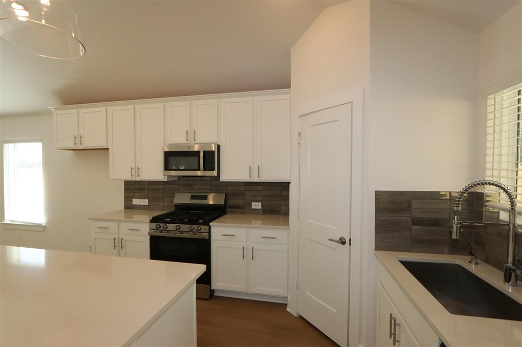 20610 Draper Road, Tomball, Texas image 2