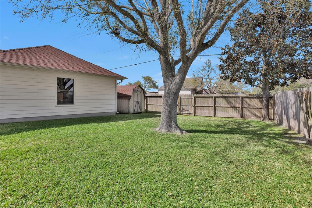 1513 Ed Watson Drive, Deer Park, Texas image 40