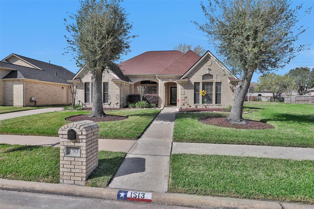 1513 Ed Watson Drive, Deer Park, Texas image 2