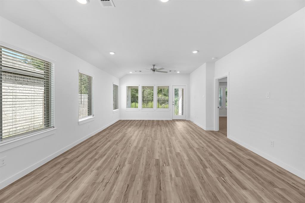 1723 Portia Lane, Conroe, Texas image 2