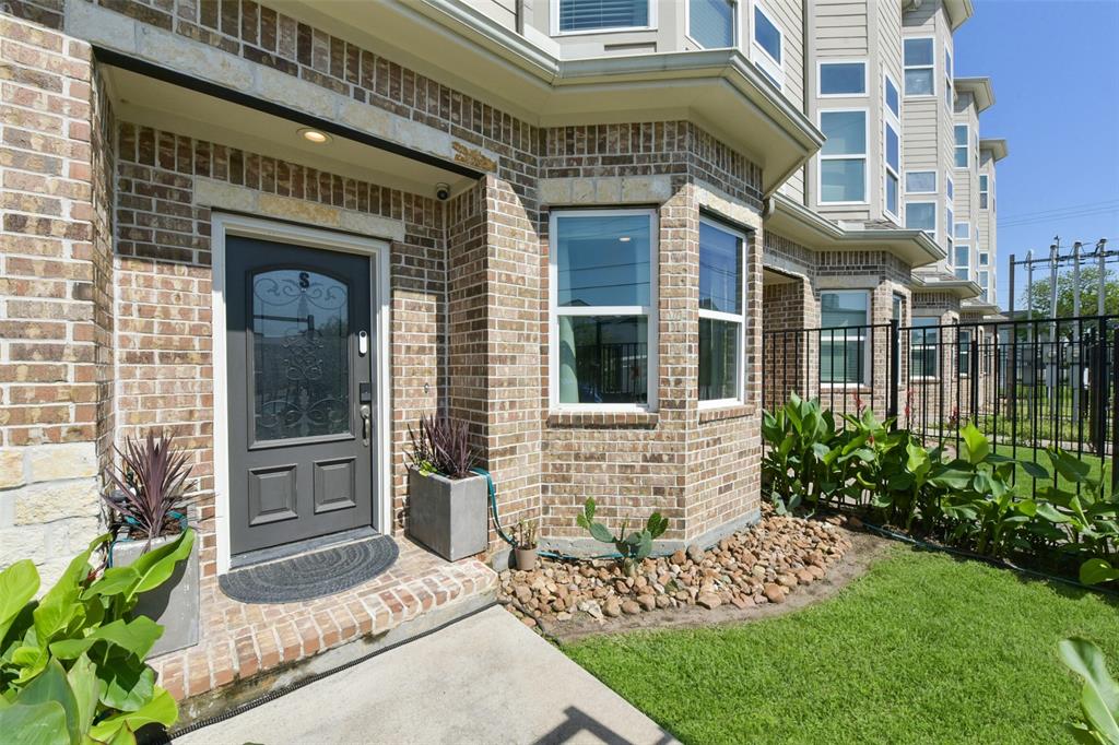 2020 Mcgowen Street #S, Houston, Texas image 1