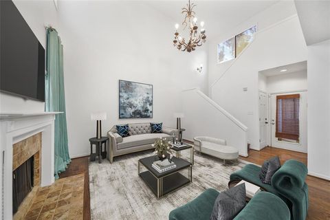 Photo of 2555 Bering Drive #1, Houston, TX 77057 (MLS # 19995605)