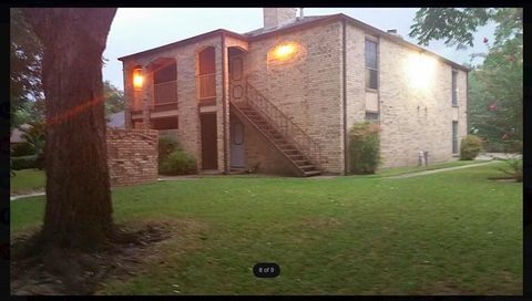 602 W James Street Baytown TX 77520