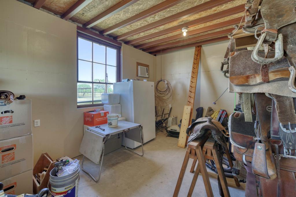 1035 County Road 112, Cost, Texas image 34