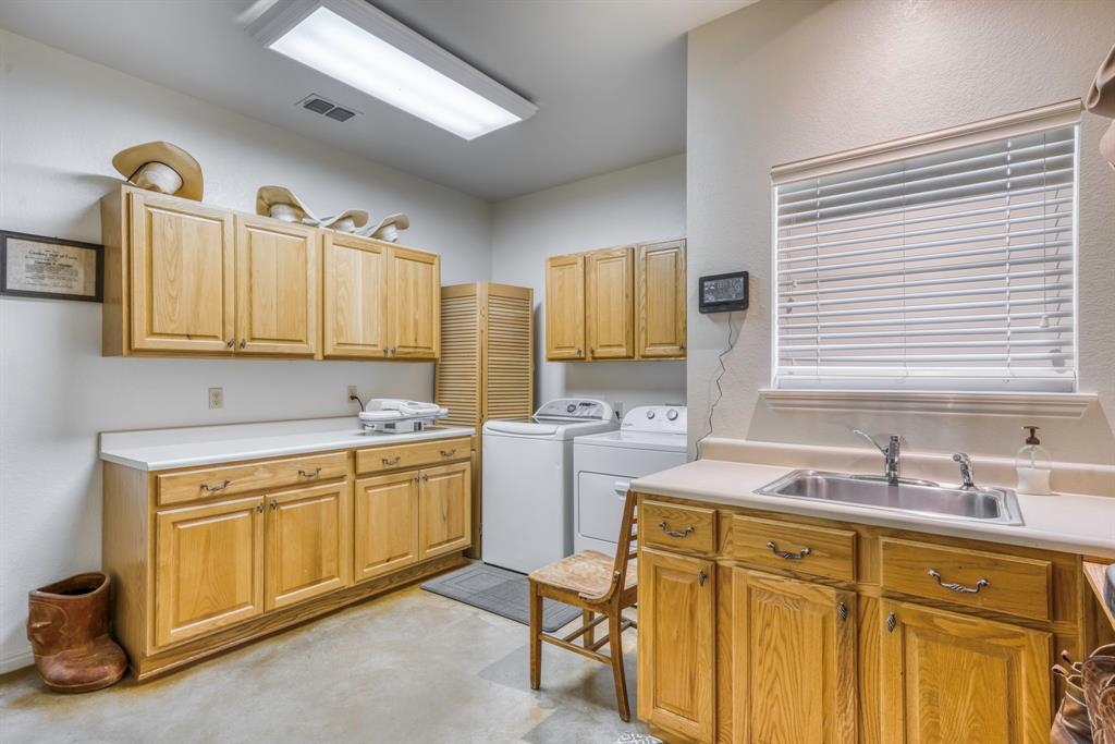 1035 County Road 112, Cost, Texas image 22