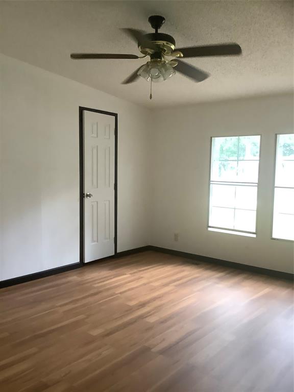 115 Sarah Lane, Magnolia, Texas image 10