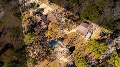 A home in Willis