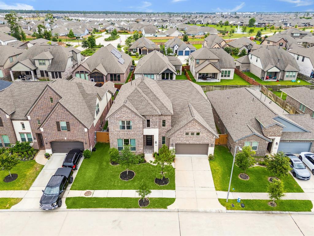 12434 Tullich Run Drive, Humble, Texas image 1